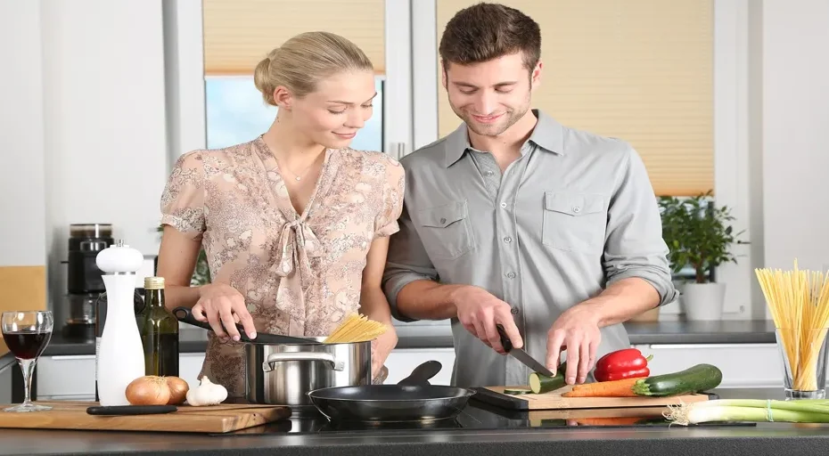 he stopped talking to me but watches my stories - woman, man, kitchen