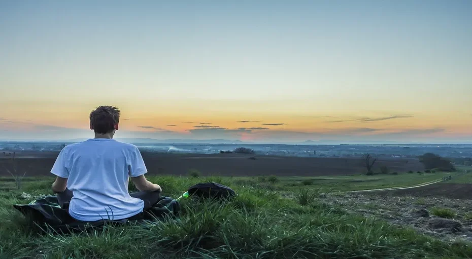 signs a man is using a woman for money - meditation, calm, above the city