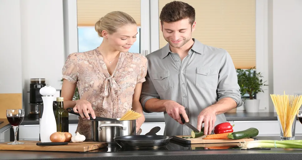 eternal bachelor - woman, man, kitchen