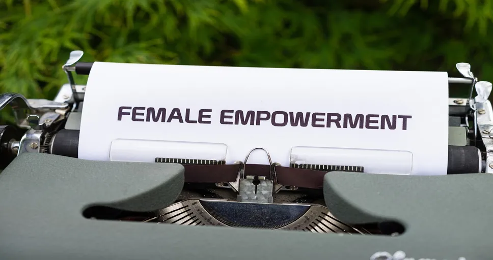 high-value response to ghosting - typewriter, female empowerment, women empowerment