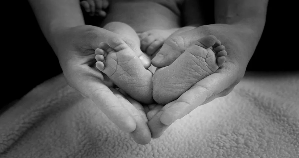 you ready to be a single mother - baby feet, heart, love