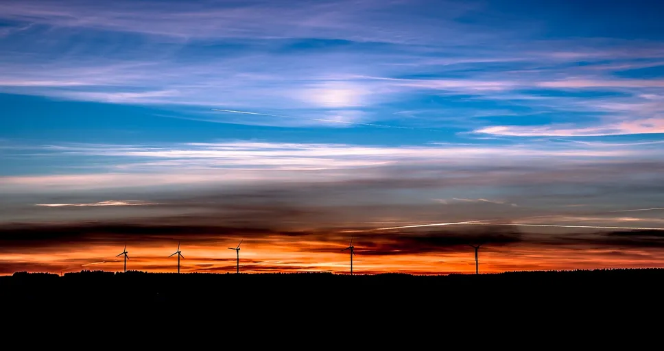 signs of blocked feminine energy - sunset, silhouettes, dusk