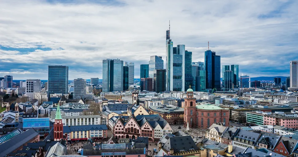 my boyfriend is broke - frankfurt, main, skyline